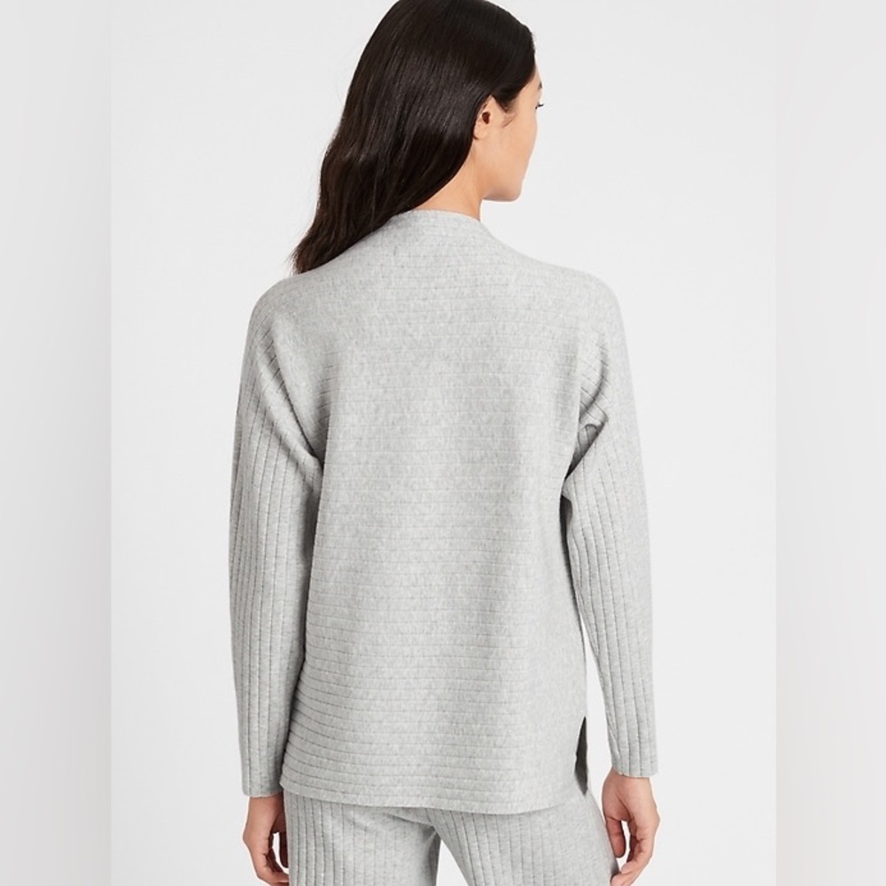 Banana Republic Women’s Ribbed Funnel-Neck Sweater - US M